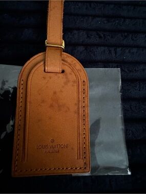 Louis Vuitton Brown Leather Luggage Tag with Strap